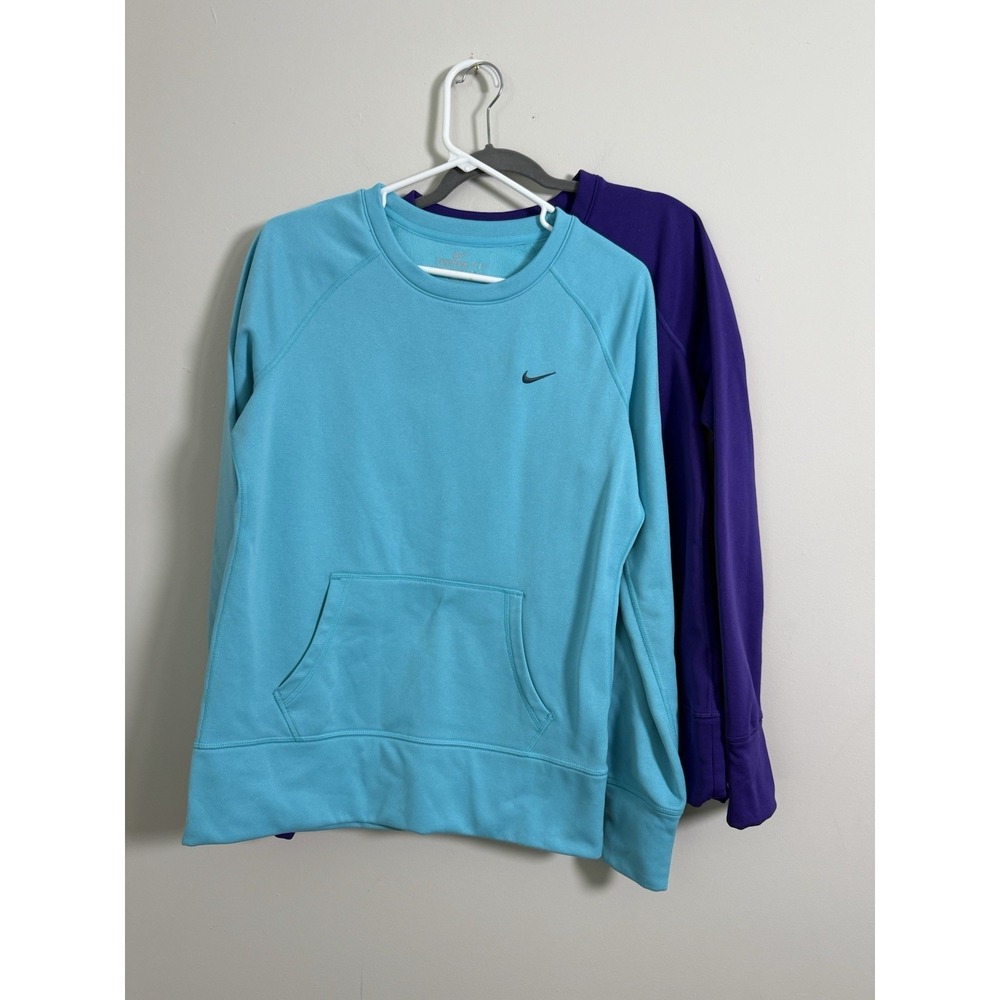 Two Nike Therma Fit Womens Medium Crewneck Pullover Sweatshirt Athletic Gym